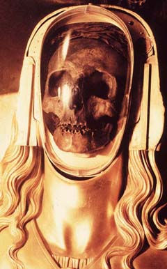 supposed-to-be-skull-of-mary-magdalen.jpg